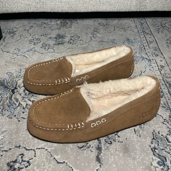 UGG Ansley Water Resistant Slipper Chestnut - Picture 12 of 14